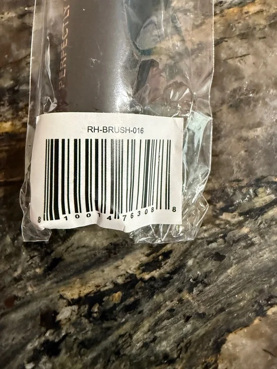 RealHer

"Perfectly Imperfect" Vegan Brush
 NWT - Picture 7 of 7